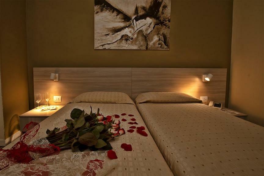 Hotel Scacciapensieri Nettuno Buitenkant foto