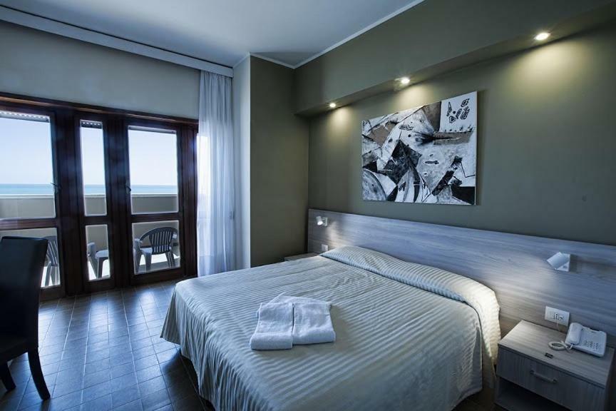Hotel Scacciapensieri Nettuno Buitenkant foto