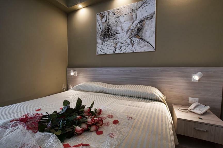 Hotel Scacciapensieri Nettuno Buitenkant foto